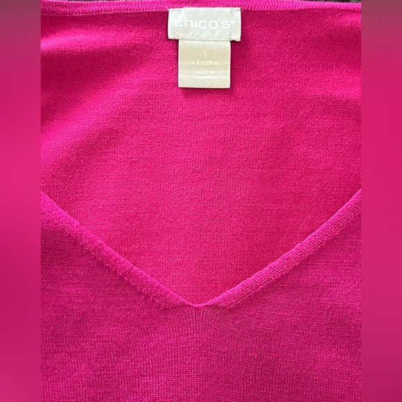 Chico’s pink casual v-neck, Size M - Picture 5 of 5